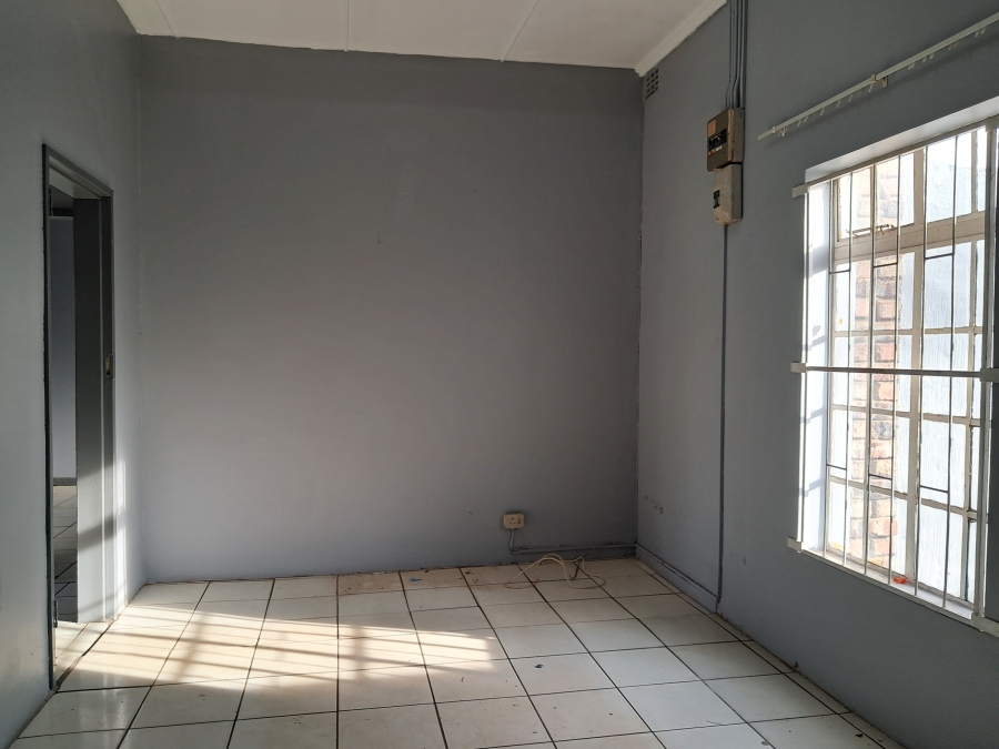 To Let 2 Bedroom Property for Rent in Humansdorp Eastern Cape